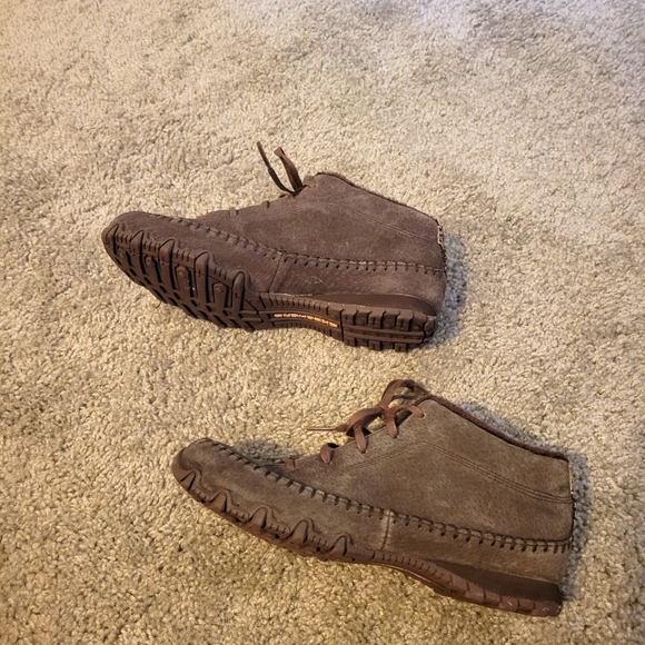 Sketchers Relaxed Fit shoe - Picture 2 of 5